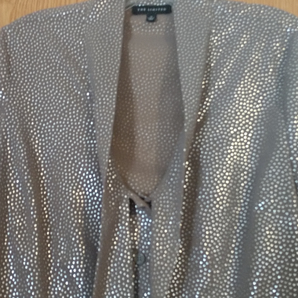 Button down blouse - Picture 2 of 2